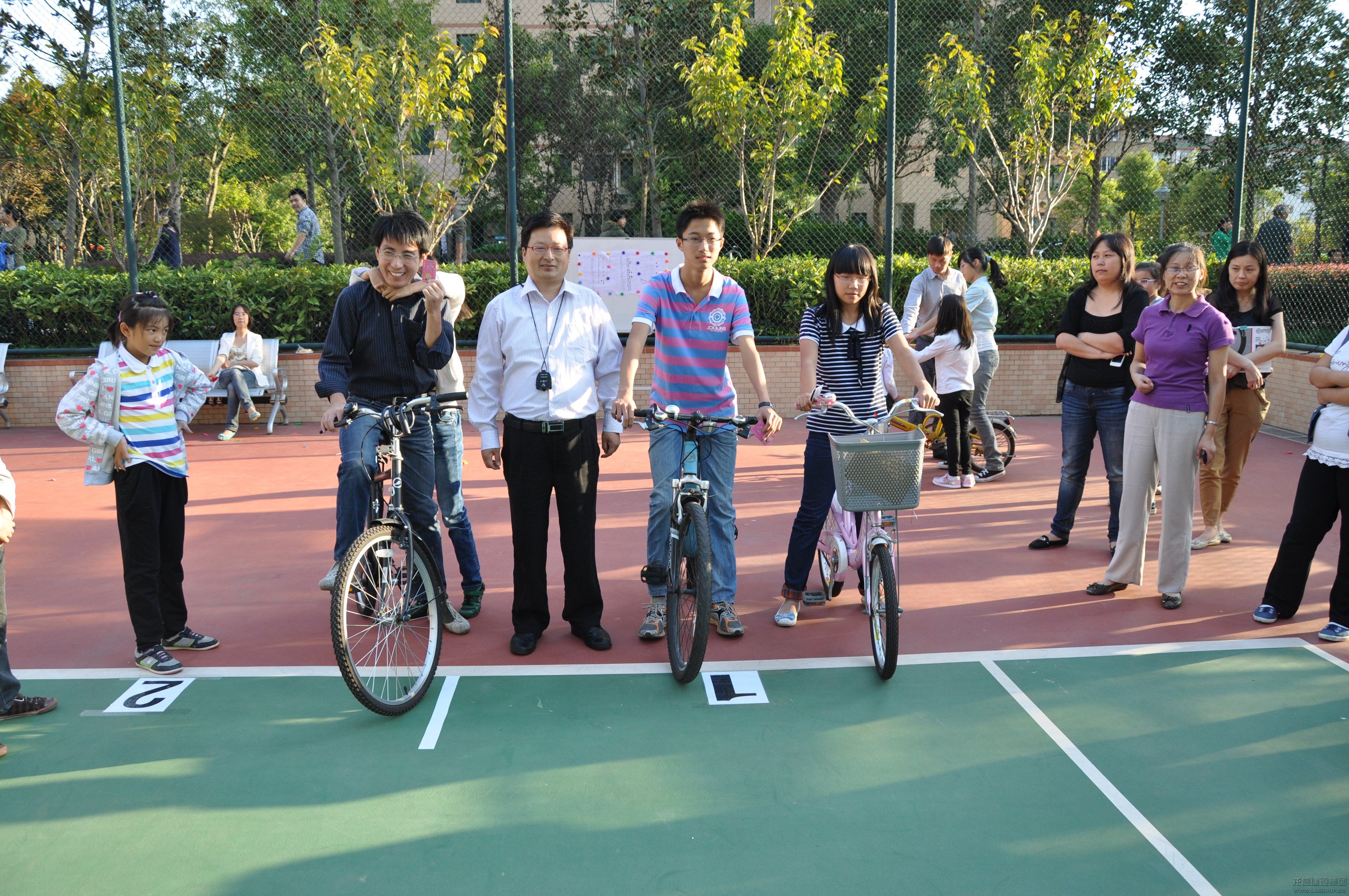 优惠活动办理大厅物业举行“喜迎中秋 欢喜龙馨”第二届社区中秋活动_优惠活动办理大厅有限公司-衡宇修建工程总承包|全装修品牌向导者|国家住宅工业化基地