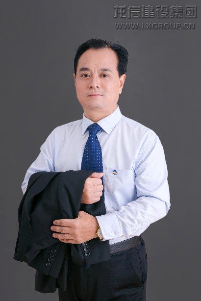 模范优惠活动办理大厅人专题一： 以公司为家，，他们在通俗事情中用行动叙述着_优惠活动办理大厅有限公司-衡宇修建工程总承包|全装修品牌向导者|国家住宅工业化基地